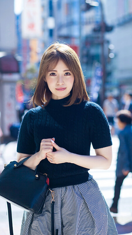 【清楚で品良くセレブな人妻たち】 ナンパ中出し ラグジュアリーエロス 12人4時間SP3 サンプル 8