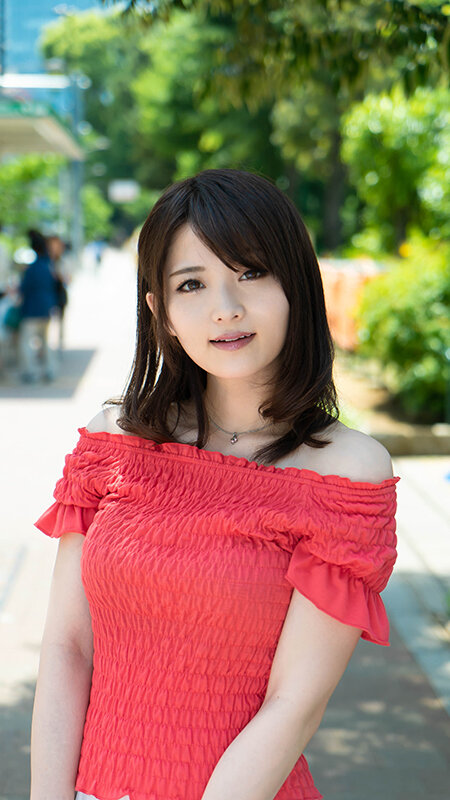 【清楚で品良くセレブな人妻たち】 ナンパ中出し ラグジュアリーエロス 12人4時間SP4 サンプル 3