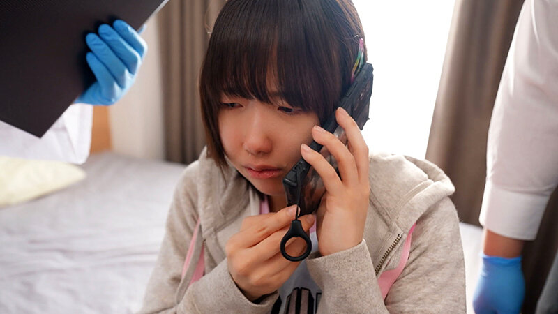 低身長140cmの炉利娘で媚薬拘束痙攣人体実験「母に連れられて怪しい治験バイトに来ました。」ミニマム美少女かりな 谷田かりな サンプル 1