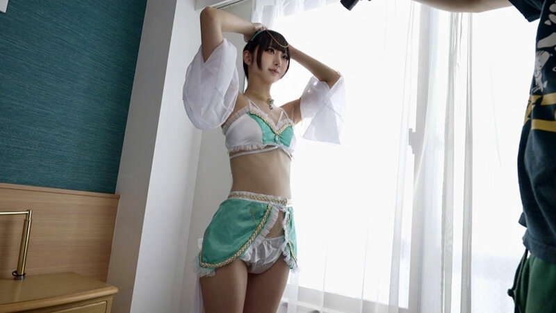 モデル志望のスレンダー美少女に卑猥コスプレ面接 なし崩し生挿入強引腰折れ屈服激ピス完堕ち中出し 天美めあ サンプル 2