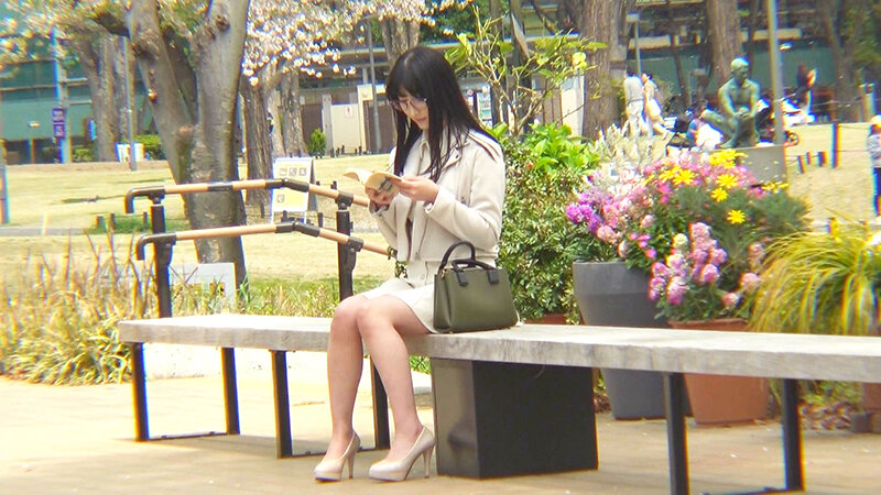完ナマSTYLE@みほ いつも公園で読書している清楚美女は犯●れたい願望のあるむっつり妄想女子 雪代美鳳 サンプル 1