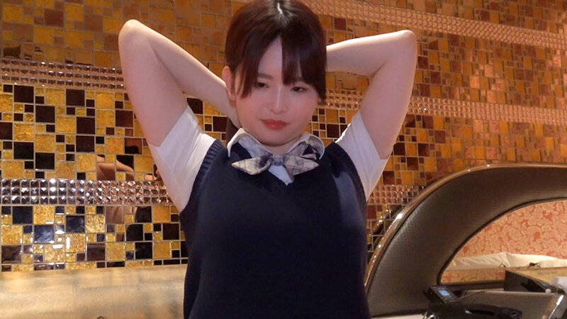 Hカップ巨乳おじさん好き女子に半中半外 みすず 三舩みすず サンプル 1