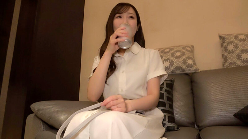 半中半外完生妻 35歳Eカップ人妻 ゆり サンプル 1