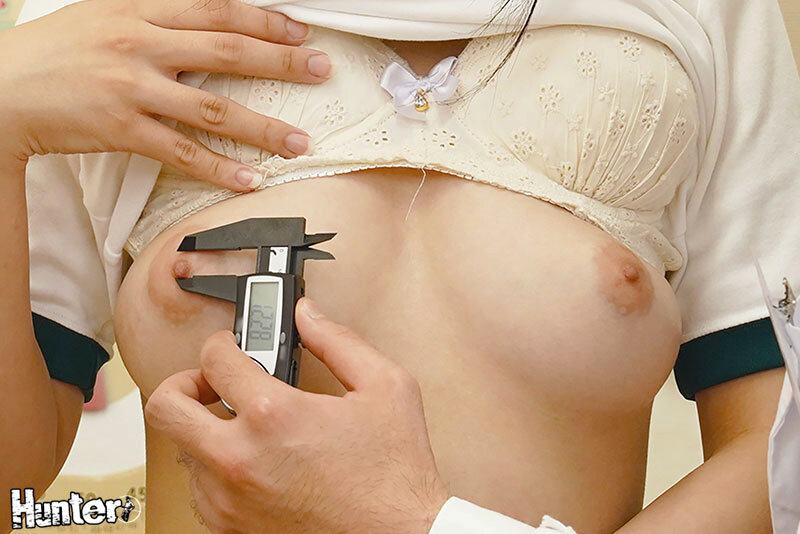 乳首こねくり回し身体測定で発情しまくり女子総勢25人！4時間BEST豪華総集編 全身を大胆に愛撫され、乳首やワレメへの執拗な刺激で何度も絶頂してしまう超絶敏感な女子○生たち サンプル 9