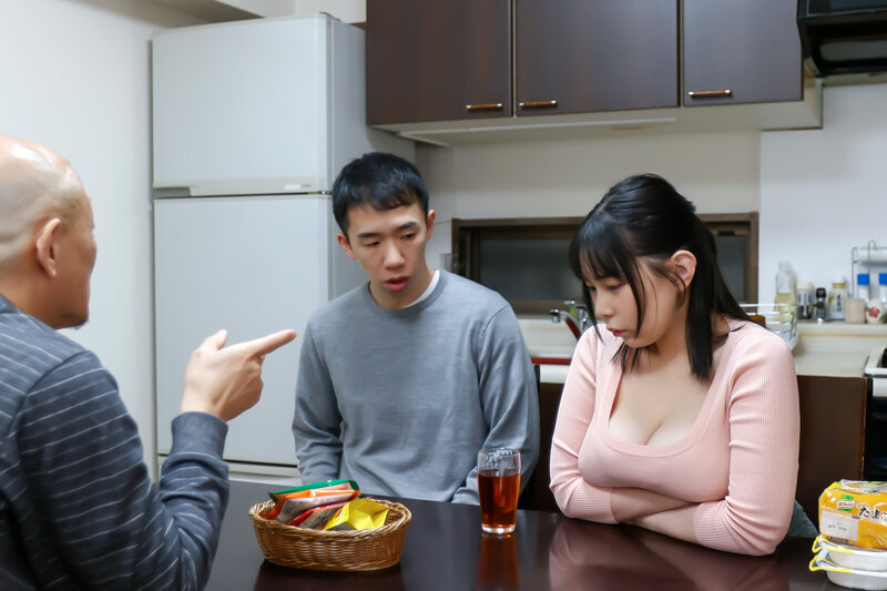 若くて超美人！更に爆乳の義母は「もっと仲良くなりたい…」と言ってお風呂に入って来てぼくのおちんちんを洗ってくれた！ 吉根ゆりあ サンプル 2