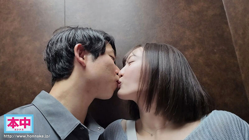 横浜デートして、野外キスして、イチャついて流れでラブホに入って一発射精してももう1回ヤリたい… ノーカットハメ撮り中出し2本番と顔射。美谷朱音と休日のプライベートSEX120分 サンプル 2