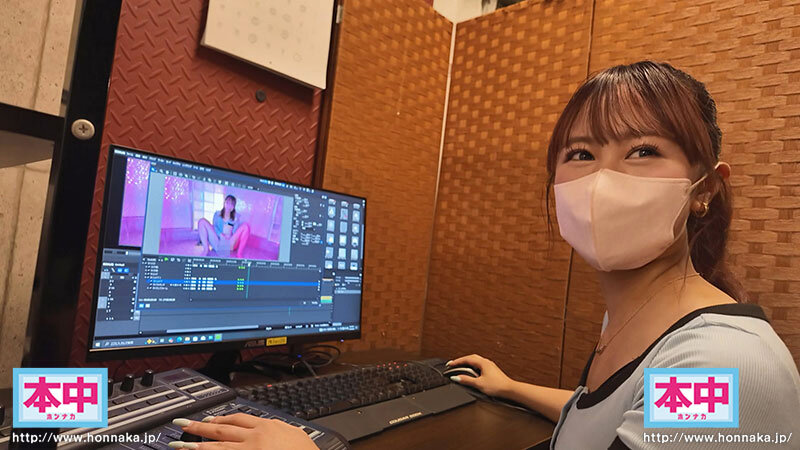 新人 SEXの天才！！過激すぎてBANくらった美尻裏垢女子が自ら腰振りまくった中出しSEXのビデオを編集してAVデビュー サンプル 10