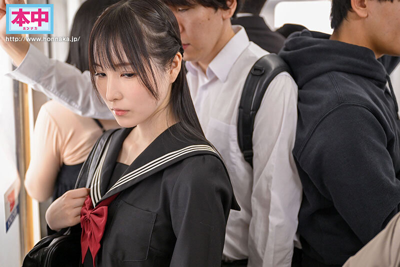 電車通学中、こっそり痴●中出しさせてくれるクラスメイトの香水さん 香水じゅん サンプル 1