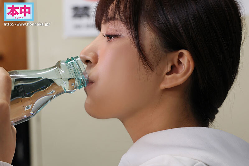 生意気な学生バイトに1週間媚薬を仕込み続けて2人きりになるシフトの夜に勤務態度改善キメセク中出し15発 根尾あかり サンプル 4