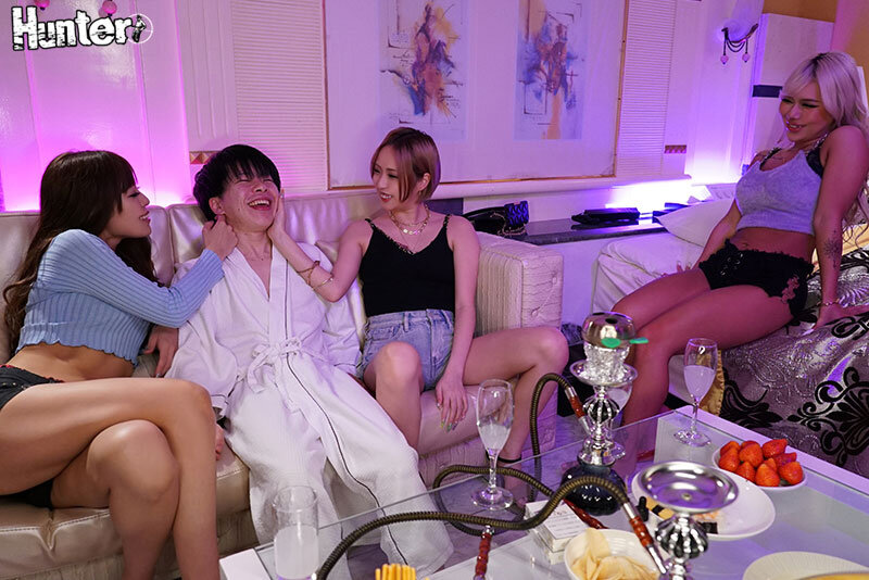 巨乳スレンダーギャルをおっさんから守ったら、お礼にと手を引かれて連れてこられたのはラブホ。男を虜にするハーレム小悪魔ギャル宮城。 有星あおり 柚木ひなた 瀬那ルミナ サンプル 1