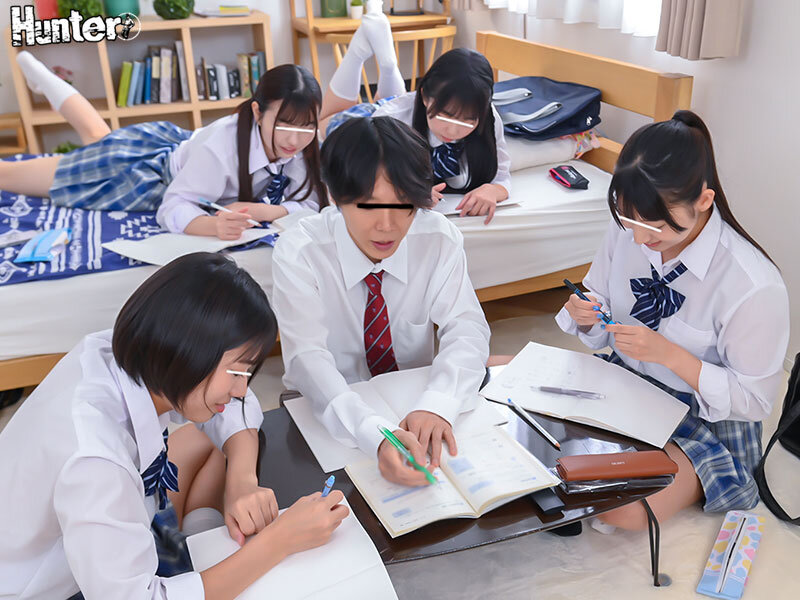 「そんな勉強よりエッチな勉強しようよ」真面目な勉強会がエッチなおち○ちん勉強会に！勉強に飽きたクラスメイト女子が勉強のストレスと性欲を… サンプル 2