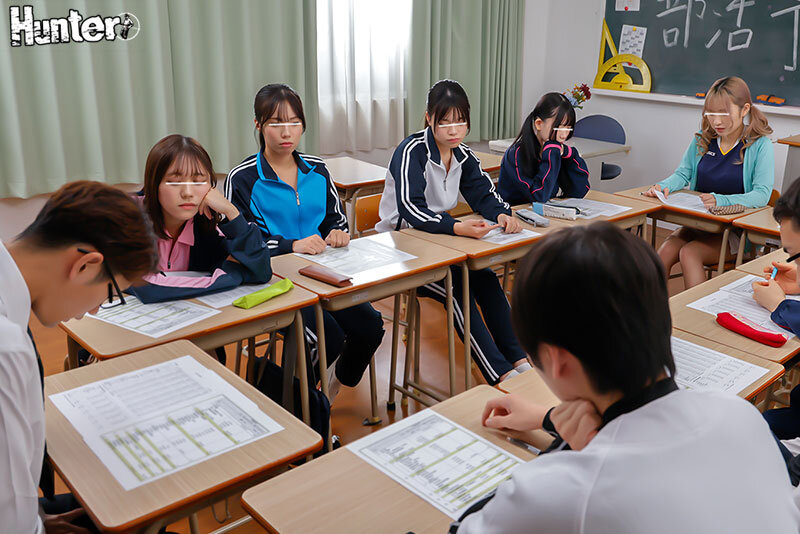「エッチな事してあげるからもっと部費ちょうだい」生徒会VS女部長軍団！部存続のため部費確保に生徒会長のボクを誘惑してくる女部長たち！部活で鍛えた身体と女を武器に体を張ってハーレム乱交で部費を取りに来る！そんな事されたら部費以外も出ちゃいます！ サンプル 2