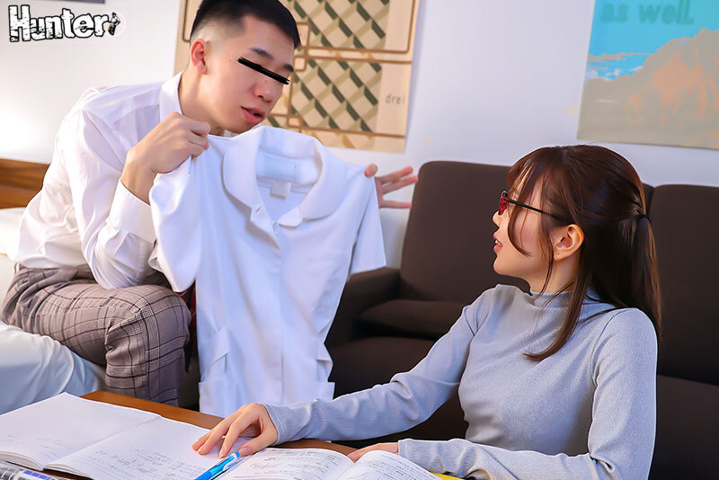 「今日だけ特別だからね。着てあげるからしっかり勉強してね」美人な家庭教師のコスプレ姿が超エロ過ぎる！勉強嫌いなボクのやる気を出させるために家庭教師の綺麗なお姉さんがコスプレ姿でエッチな個別指導！ サンプル 3
