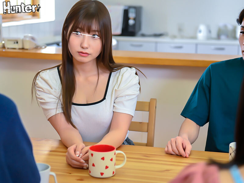 弟想いの義姉がヌードデッサンモデル！？女性の裸が見たくて美術部に入った。しかし！ヌードデッサンの時間は一年に一度きり！事実を知って落ち込むボクの為に義姉がなんと自宅でヌードモデルになってくれたんです。恥ずかしそうに服を脱いでいく姿に大興奮！さらに… サンプル 2