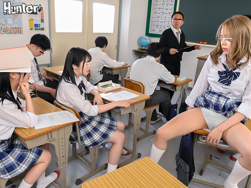 【新感覚時間停止AV】時間停止×心の声 エロ漫画の様に時間が止まっている女子たちの心の声が聞こえてくる！「えっ？待って！私…時間止まってる？でも意識はある」この学校には 『場所』によって時間を自在に止める事が出来る神装置が存在した！！ サンプル 3