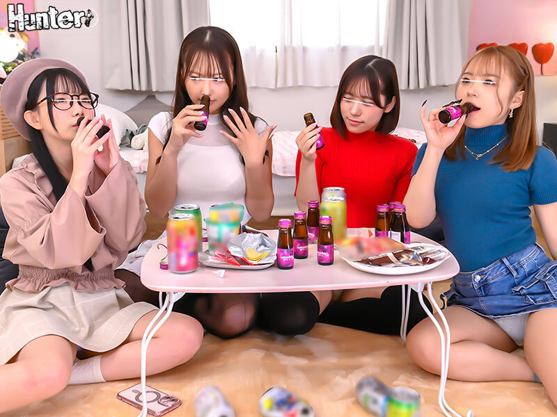 媚薬我慢ゲーム 「これ本当に効くの？ 私、全然平気だし…」「私も平気」媚薬を入手した女子が興味本位で回し飲み！『効いた方が負け』という謎のプライドを賭けたチキンレース！でも体は正直！アソコは次第に濡れ始め愛液が止まらずレズ乱交へ！さらに部屋に兄が… サンプル 2