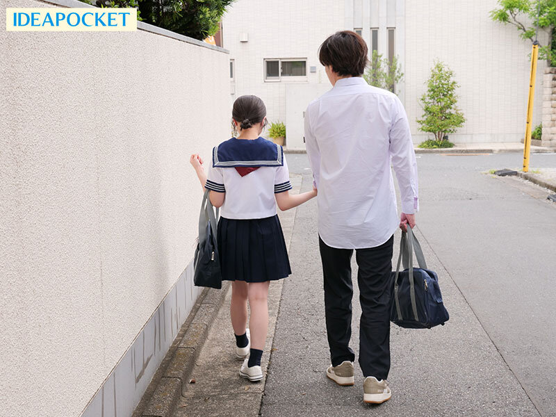 お兄ちゃん大好き制服妹のゼロ距離囁き誘惑SEX お兄ちゃん、ず～っとチンチン固くて変態だね 日向由奈 サンプル 1