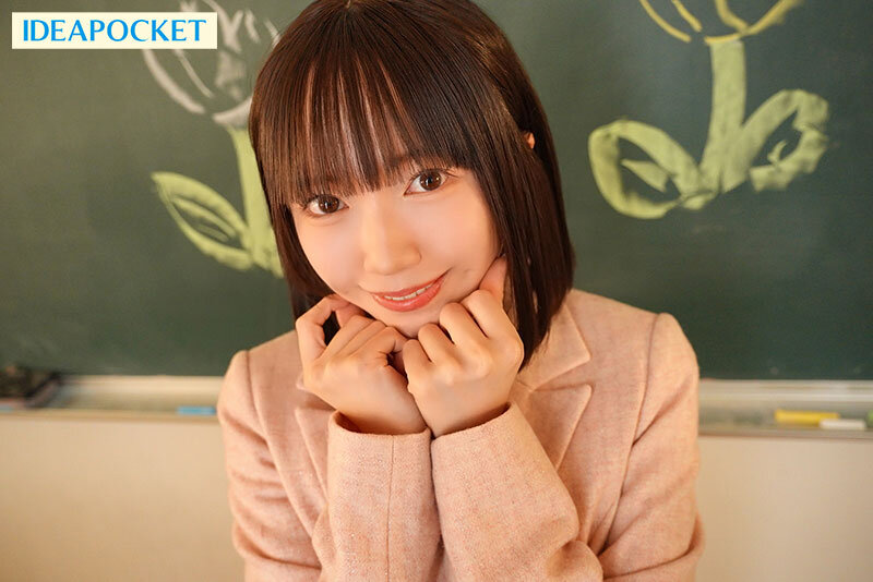 見た目は少女、中身はビッチな合法ロリ女教師は生徒をロリコンに目覚めさせてしまう 日向由奈 サンプル 3