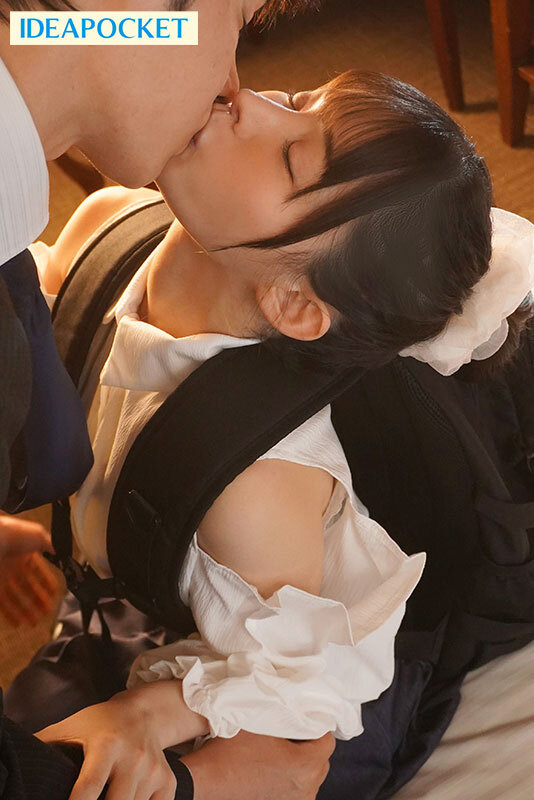 天真爛漫で天使のような担当アイドルに誘われ レッスン後、ラブホ合流し何度も背徳性交してしまうマネージャー失格の俺 山田鈴奈 サンプル 6