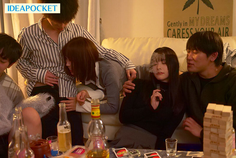 陰キャを卒業したい私は勇気を出して陽キャサークルの飲み会に…お酒と媚薬を飲まされ感度が異常に上がった私は朝までキメセク輪●でイキ狂わされ気づけばヤリサー専用肉オナホにされました。 山田鈴奈 サンプル 4