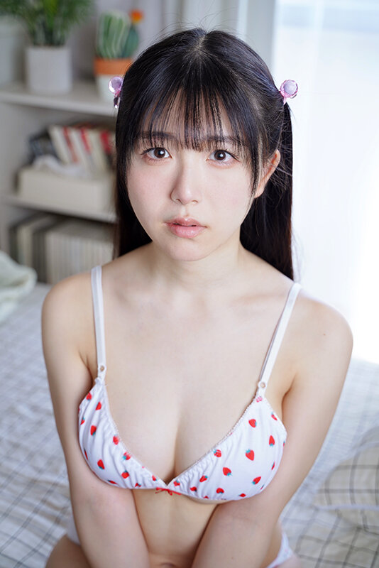 かどわかし。クラスで人気の純真無垢な女の子を激キモ中年オヤジがたぶらかし潮吹き＆抜きションするまで育成開発した性覚醒ドキュメント 真白ふわり サンプル 1