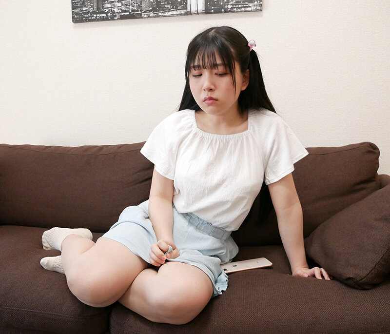 かどわかし。クラスで人気の純真無垢な女の子を激キモ中年オヤジがたぶらかし潮吹き＆抜きションするまで育成開発した性覚醒ドキュメント 真白ふわり サンプル 3