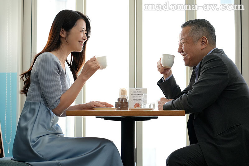 既婚者マッチングアプリで出逢った中年男女の濃密に愛し合った不倫記録ー。 珈琲のように深く、苦い二度目の恋に溺れた二人ー。 北条麻妃 サンプル 1