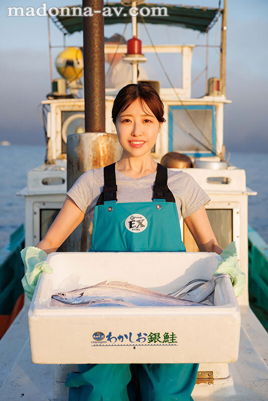 房総の海で出逢った。潮風を浴びた健康ボディ、’活きのイイ’地元妻―。 マドンナが見つけた、’海の幸’ 三好舞花 AVデビュー サンプル 1