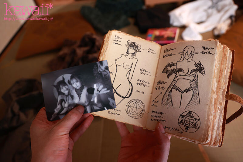 【VR】じいちゃん家を片付けてたら封印解けてW淫魔サキュバス召喚淫汁で絶倫マラ化させられWデカ乳挟撃肉厚プレスでスペルマ15発搾取 安斉愛結 双葉あゆか サンプル 3