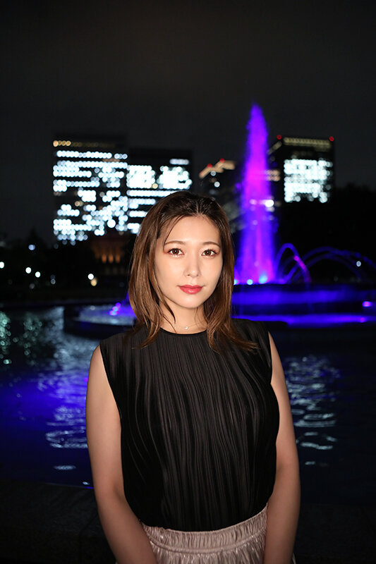 「貴方では気持ち良くなれないから…」淡白な夫とのSEXに不満を持つ美人妻たちが新調したTバックを履いてデカチンに泥●する サンプル 9