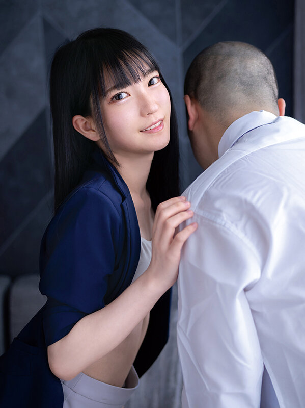新入女子社員が出張中、わざと相部屋にして上司のオレを誘惑してきた…。 伊織ひなの サンプル 1