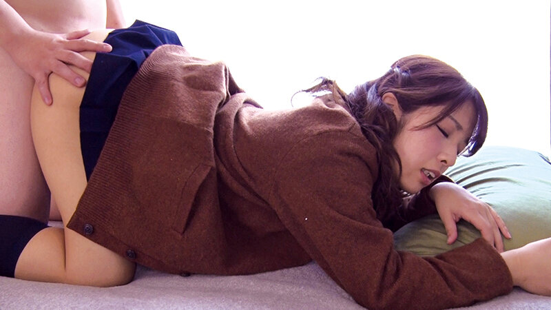 制服の似合う美少女たちとイケナイ中出し性交2 4時間 サンプル 1