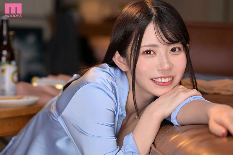 【VR】会社イチ可愛くて気さくな女上司と終電逃がして宅飲み継続ッ…！ 酔いどれ甘々ベロキス魔の全体位キスキス中出しSEXにまみれた最高の一日…。 葵いぶき サンプル 2