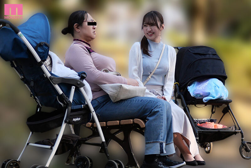 ベビーカー揺らしながら絶対オレら夫婦を見下してる隣人巨乳妻の産後処女を奪ってやったら長時間痙攣アクメで失禁しやがった（笑） 堀田真央 サンプル 1