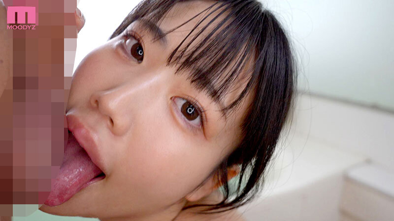 初めての中出し解禁！！中年オジサンの唾液欲しさに抱っこSEXして逃さずに何発も膣射！！ 桜ゆの サンプル 3