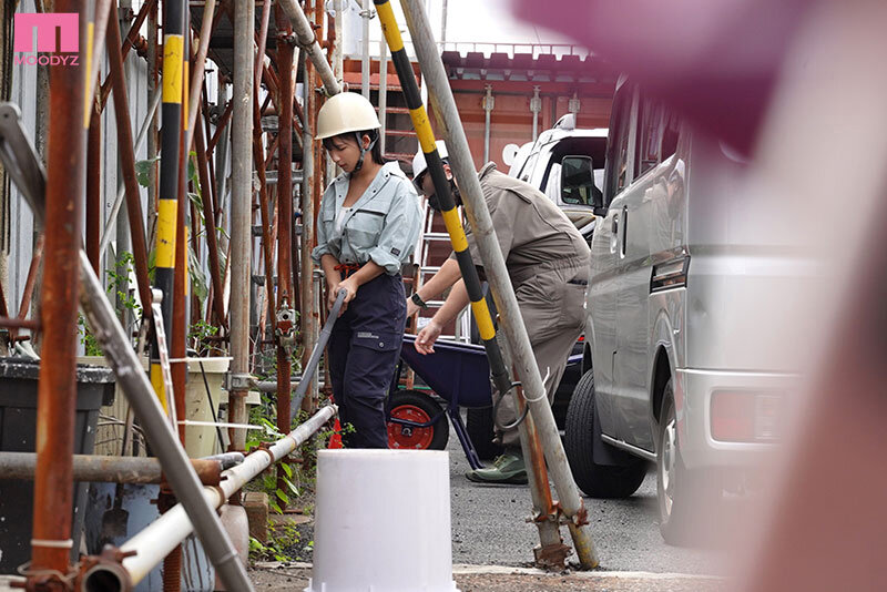 新人 脱いだら凄いッ！強さと美しさの絶妙なバランス褐色ワイルドボディガテン女子AVデビュー！！ 満島アンナ サンプル 1