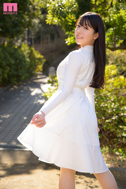 SNSで千人とアナルFUCKした女！！獣のようなケツ穴絶頂動画を上げて永久垢BANされた肛門中毒裏アカ女子AVデビュー 本田凛 サンプル 1