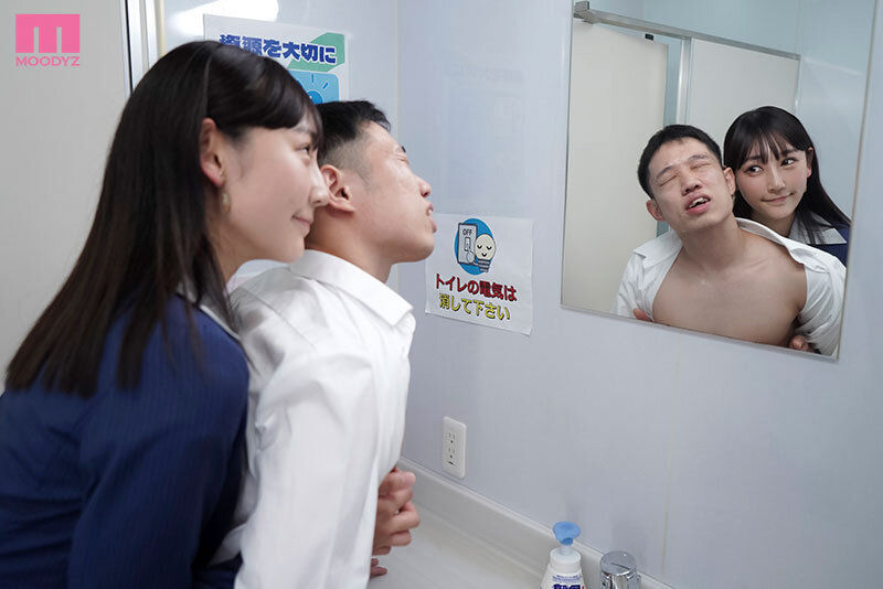 在学中、きれいな先生に呼び出され痴女られまくっていた僕たちの青春時代 白浜果歩 サンプル 4