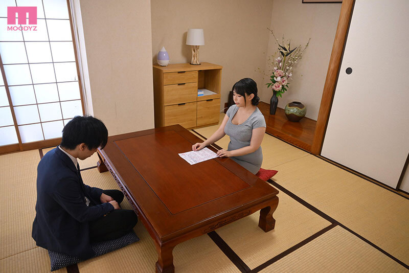 シリーズ売上げ55，000部OVER！！ 「気が済むまで中に出しなさい…」毎日お母さんで性欲処理！3実写版 事務的な性処理をする母親に一か月ぶりの中出し！ 吉根ゆりあ サンプル 11