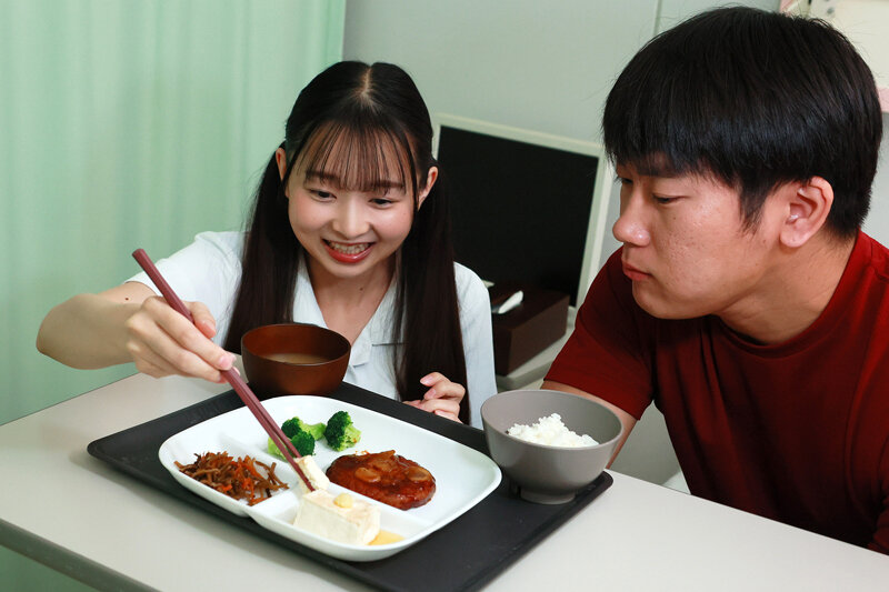 ドジっ娘だけど絶対的エロカワなので患者をムラムラさせちゃう新人ナース 望月つぼみ サンプル 1