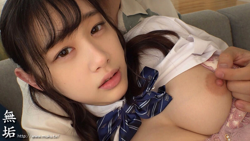 エッチな制服美少女とイチャぱこ中出しコレクション。 制服J●と笑顔でハメまくりラブラブ種付け最高過ぎる。ガチ素人9名240分。 サンプル 3