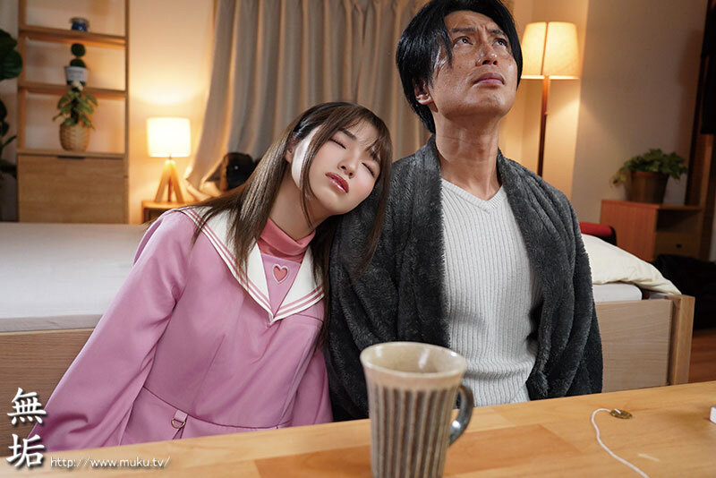 催●によって「先日助けていただいたオナホです」と思い込んでる隣の家のかよちゃん 催●術は実在した！ 隣の家の美少女にオナホになる催●術をかけて口マ〇コとパイパンマ〇コが使い放題やり放題！ 倉本すみれ サンプル 12