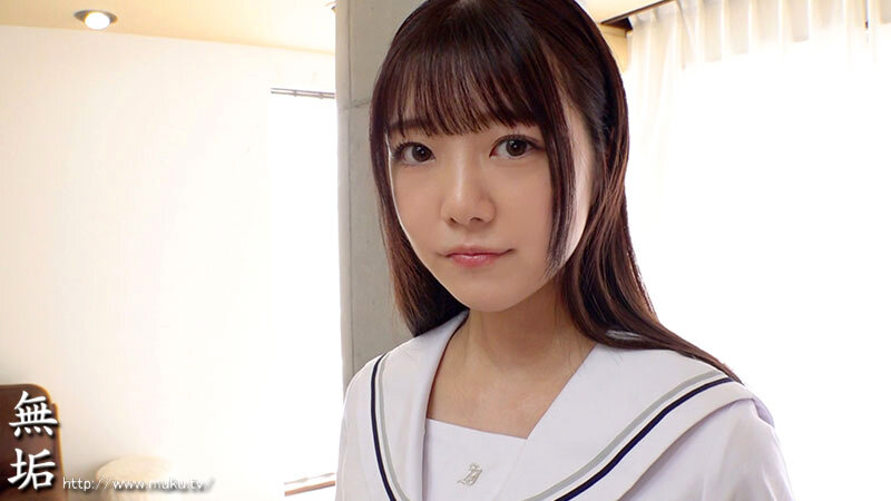 可愛い八重歯と制服のきみ。 無垢 164cmパイパンスレンダー美少女 AV DEBUT 松山みなみ サンプル 3