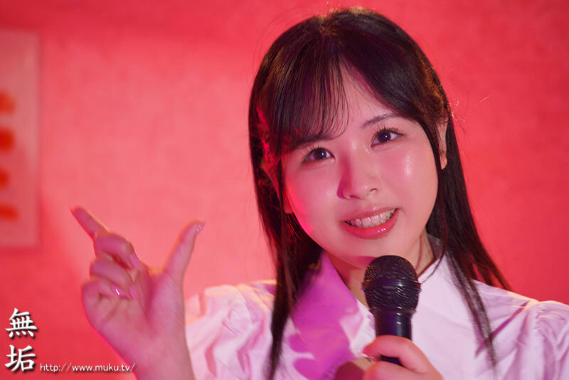 私、AVで処女喪失します！ 男性経験0人の元アイドルが決意の処女喪失 透明感抜群の美少女・処女喪失ドキュメント 侑李あいみ サンプル 2