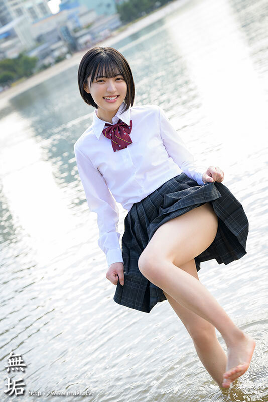 背伸びざかりの制服少女は修学旅行を抜け出してパパ世代おじさんとベロチューデート。そのままホテルに籠って何度も、何度も、中出しセックスでオトナを感じました。 虹村ゆみ サンプル 1