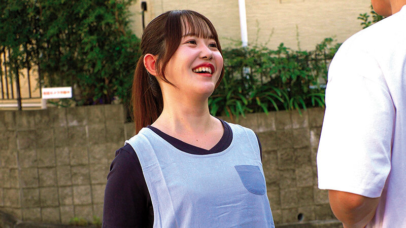 とってもかわいい保育士をガチナンパ！童貞君におっぱいチューチュー吸わせておチ〇ポをよちよち甘やかし射精させる授乳手コキしてもらえませんか！？優しく母性溢れる保育士さんたちはガチガチに勃起した生チ〇ポをそのままお股にぬぷっっ！筆下ろしスペシャル！！ サンプル 8