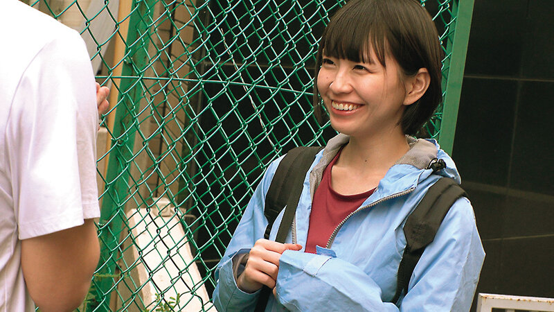躍動！輝く汗と笑顔弾ける青春ド真ん中の運動部に所属する部活女子たちが素股に挑戦！保健体育の課外授業と称して、鍛えあげられた反り勃つデカチンを激しく擦りつけられ火が付き、そのまま生挿入！連続中出しSEX！！ サンプル 8