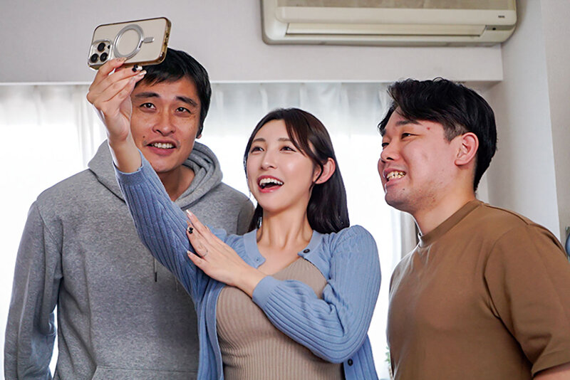 童貞だった僕の巨根を気に入り優しく筆おろしをしてくれた下宿先の憧れの人妻にさらに中出し孕ませSEXをしまくってしまいました… 森沢かな サンプル 3