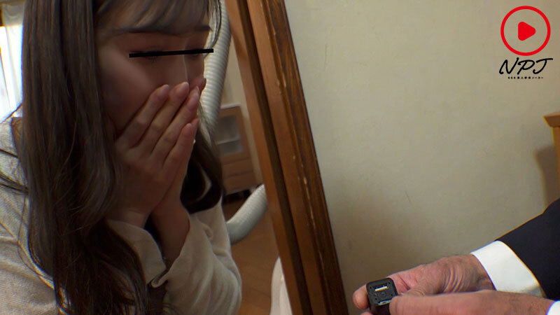 実録ドキュメントのぞき屋 貴女の家に盗聴器仕掛けられてますよ？ 女性宅に盗聴器が仕掛けられていると嘘をついて自宅侵入し、弱っている女を慰めつつ、隠しカメラを仕掛け、SEX映像を隠し撮り成功例3パターン公開。 サンプル 3