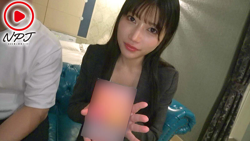 「1万円あげたら何買うの？」 仕事終わりのお買い物に密着！おま○こ崩壊大洪水Hカップ英語教師 1年ぶりのSEXで中出し連発 溜まった性欲大解放 ひなみさん サンプル 2